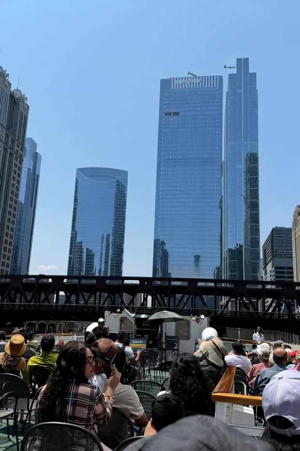 12 Amazing Chicago Things to Do for Architecture and Deep-Dish Pizza