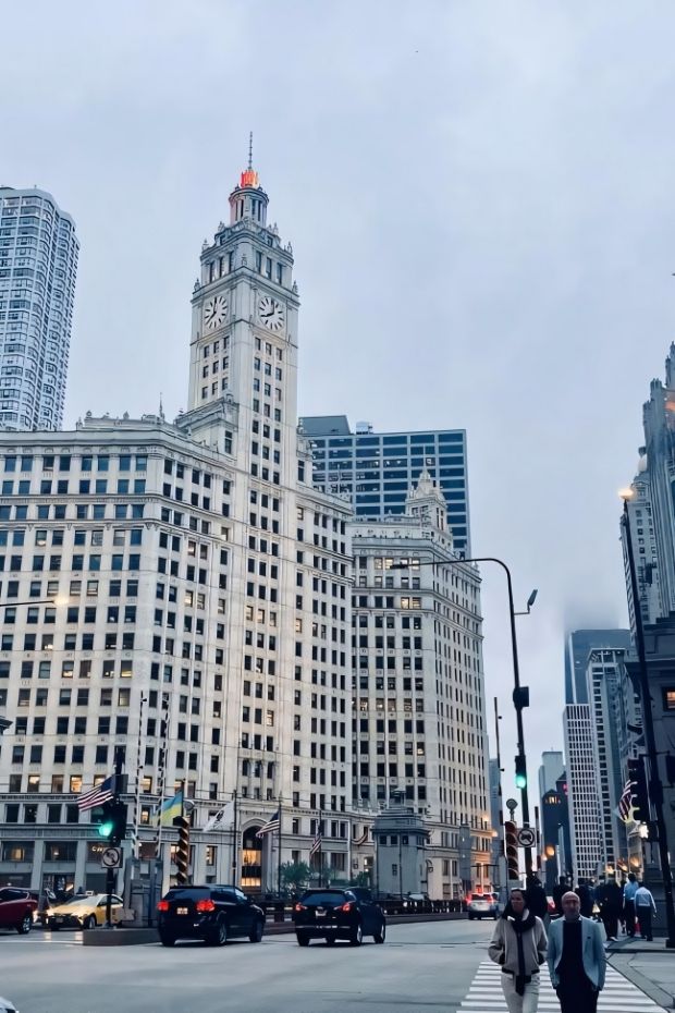 12 Amazing Chicago Things to Do for Architecture and Deep-Dish Pizza