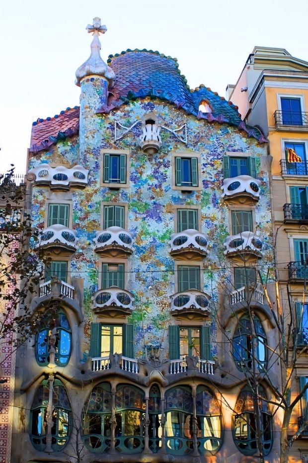 12 Best Barcelona Attractions From Gaudi to Mediterranean Magic