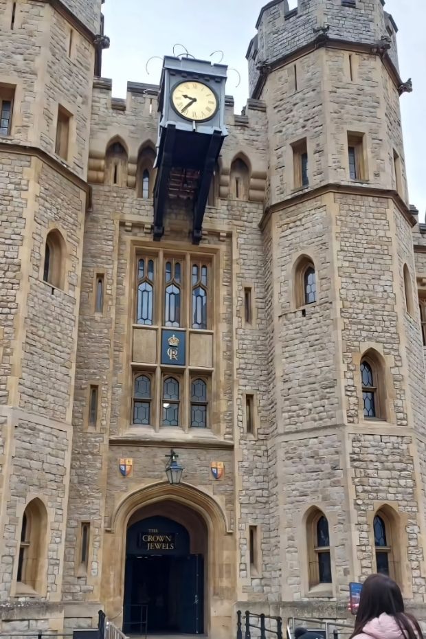 13 Best London Attractions With Historic Landmarks and Modern Culture