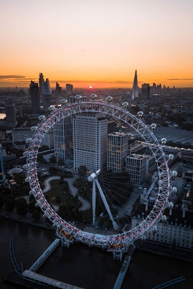 13 Best London Attractions With Historic Landmarks and Modern Culture