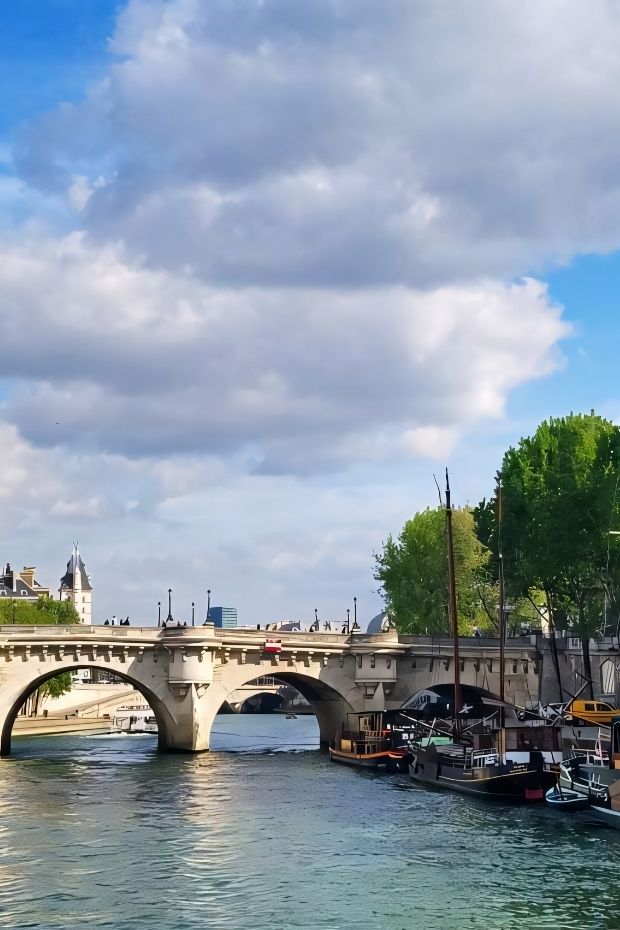 11 Perfect Paris Experiences for Romance and Culture in City of Light