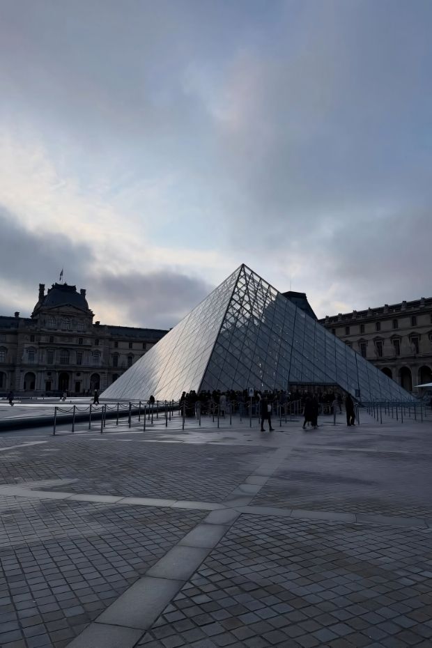 11 Perfect Paris Experiences for Romance and Culture in City of Light