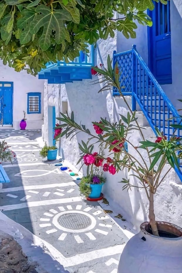 15 Stunning Greece Islands to Explore in White-Washed Paradise