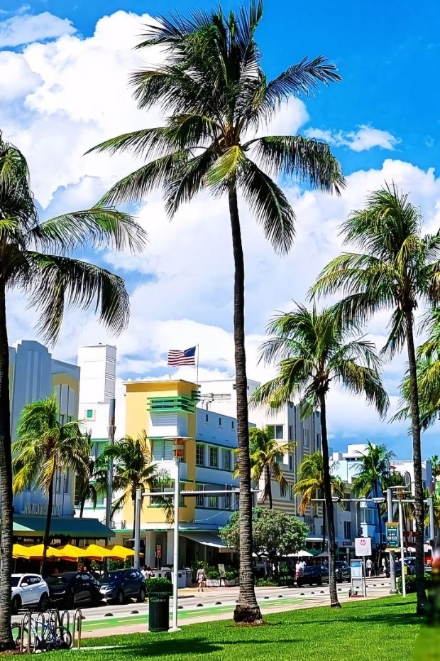 14 Top Miami Attractions With Art Deco Beaches and Latin Vibes