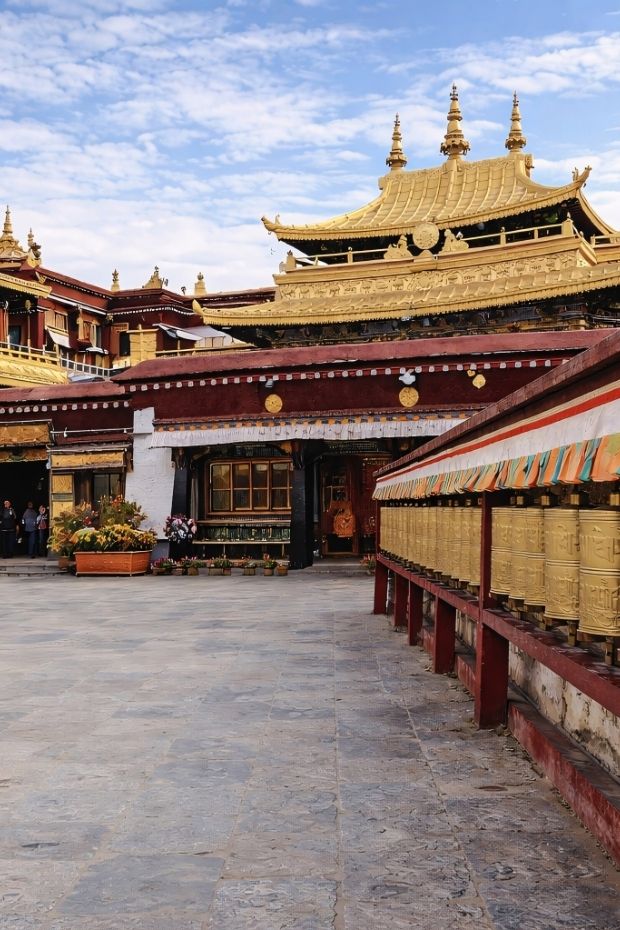 11 Awe-Inspiring Places to Visit in Tibet for a Once-in-a-Lifetime Trip