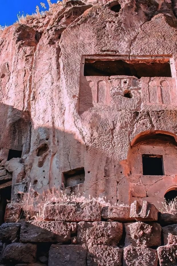 10 Mind-Blowing Facts About Derinkuyu Underground City in Turkey