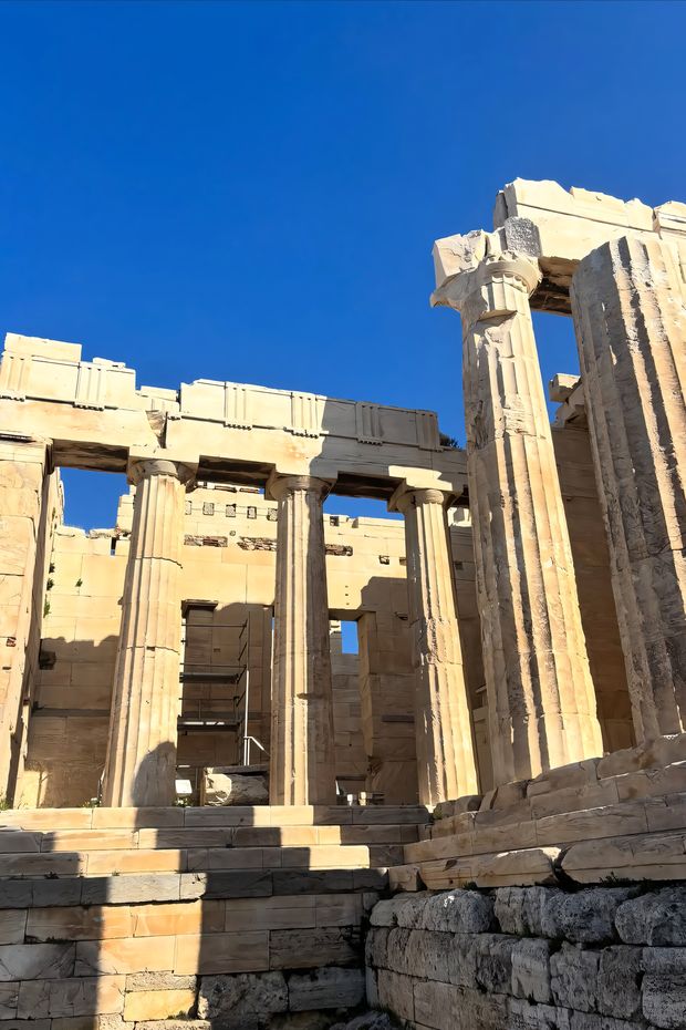 15 Breathtaking Things to Do in Greece for an Epic Mediterranean Adventure