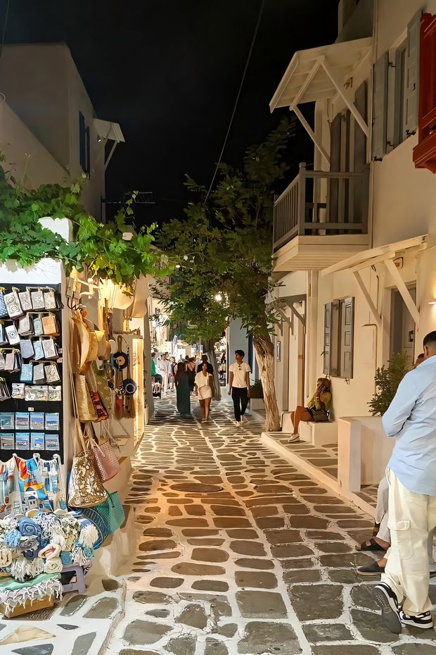 15 Breathtaking Things to Do in Greece for an Epic Mediterranean Adventure