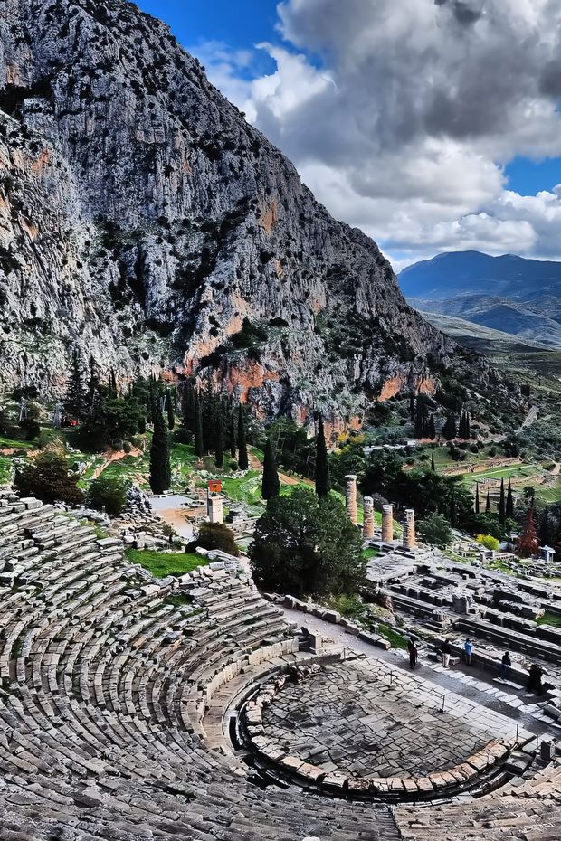 15 Breathtaking Things to Do in Greece for an Epic Mediterranean Adventure